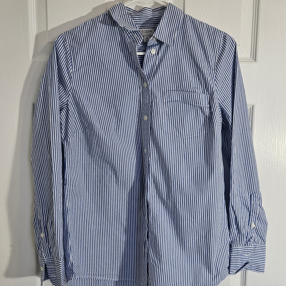 J. Crew Womans Small Striped Longsleeve Button Front Shirt. Chest Pocket.